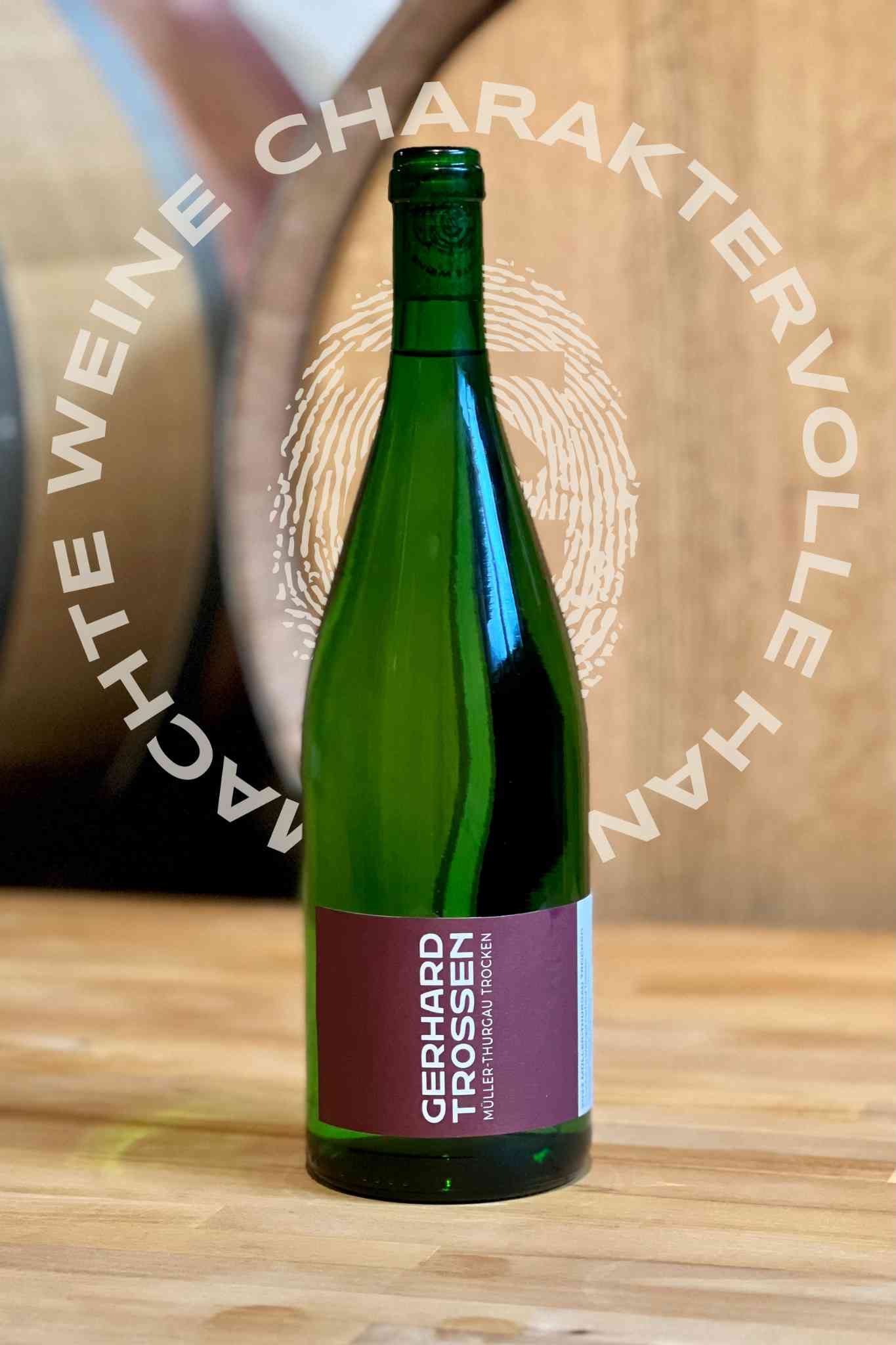 Foto einer Flasche Riesling fruchtsüß mit Siegel