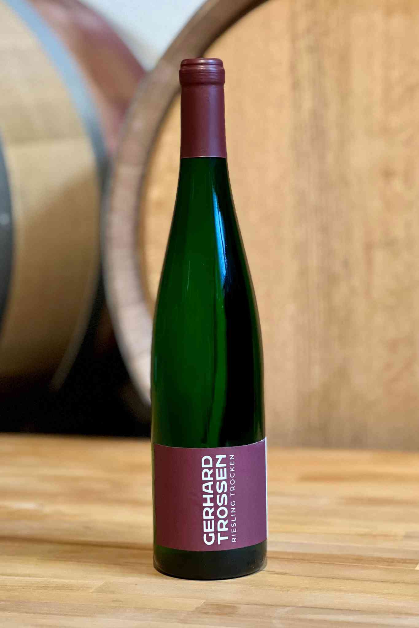 Bild von einer Flasche Riesling trocken