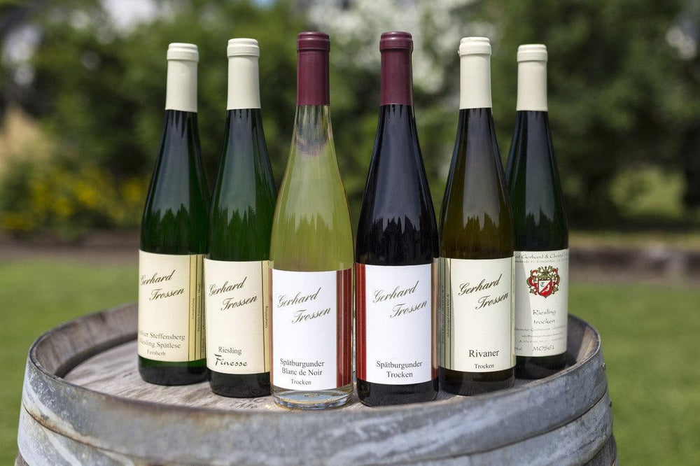 Foto der Weinflaschen aus dem weinprobierpaket Für Naschkatzen